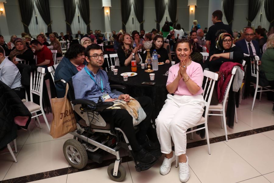Engelliler Haftası’nda annelere özel kutlama