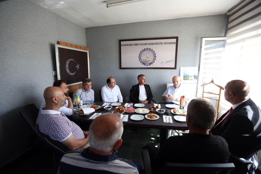 Yaşar, Yeni Başkent Oto Sanayi Sitesi’ni ziyaret etti 