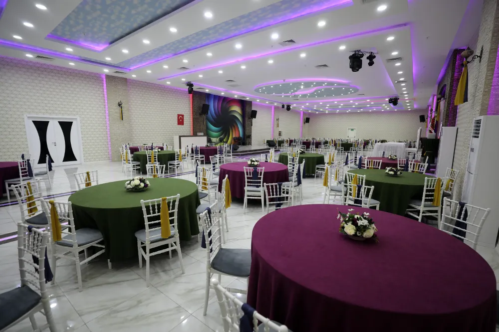 Yenimahalle Belediyesi’nin  düğün salonları dolup taşıyor