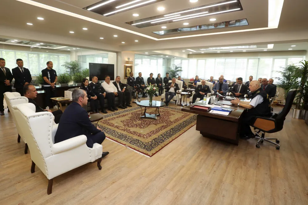 Başkan Yaşar Başkent zabıtasını ağırladı
