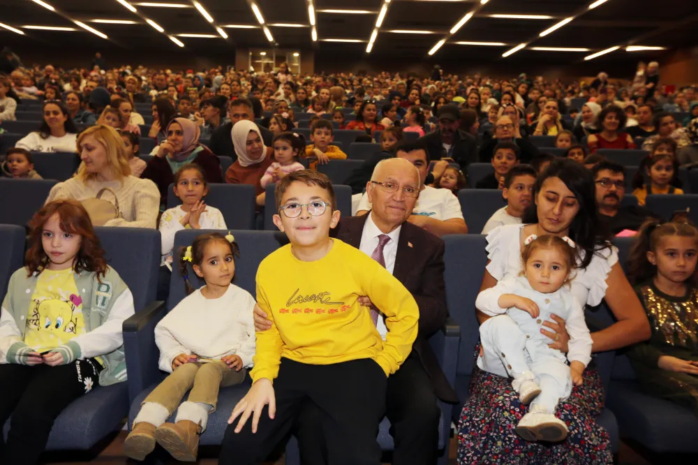 20 bin çocuk Tiyatro Festivali’nde buluştu