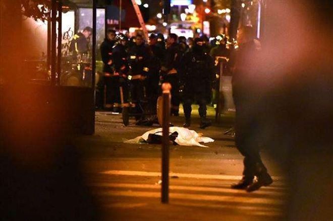 Fransa Cumhurbaşkanı Hollande ´IŞİD´ dedi, terör örgütü de üstlendi