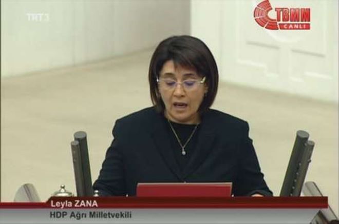 Zana yemine Kürtçe başladı!