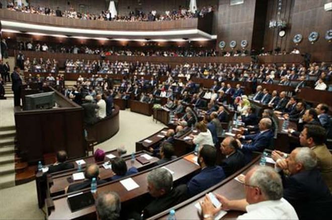 AK Parti´de 13 vekil hesabı