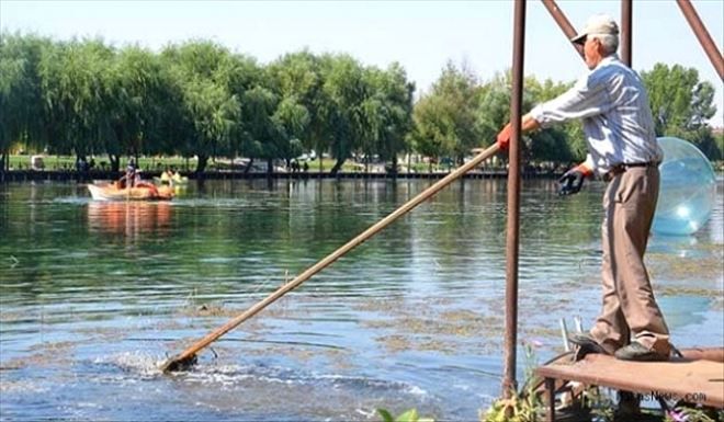 CEYHAN NEHRİ´NDE KİRLİLİK ENDİŞE VERİCİ SEVİYEYE ULAŞTI