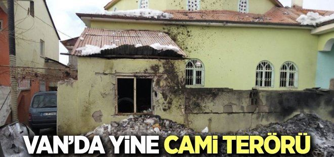 Bombayı caminin önünde patlattılar