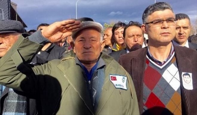 ŞEHİT BABASINDAN SON SELAM