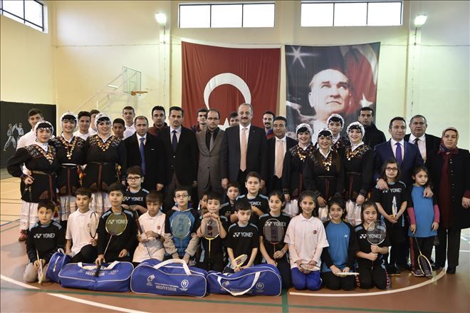  Mamak geleceğin şampiyon badmintoncularını yetiştirecek