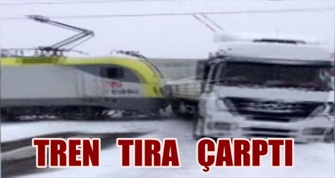 Tren TIR´ı böyle biçti !