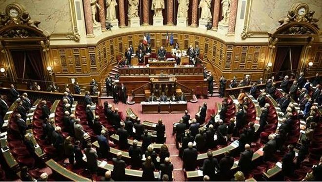 Fransa´da Ermeni soykırımı iddialarının inkârına ceza yasalaştı