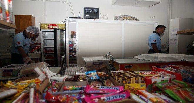 ÖĞRENCİLER SAĞLIKLI GIDA TÜKETİYOR