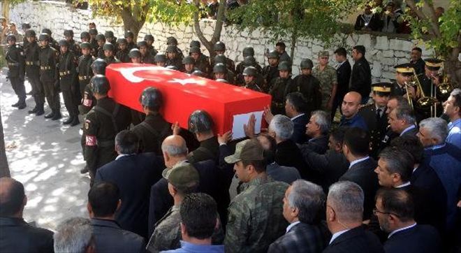 Şehit Uzman Çavuş Polat, Elbistan´da Toprağa Verildi.