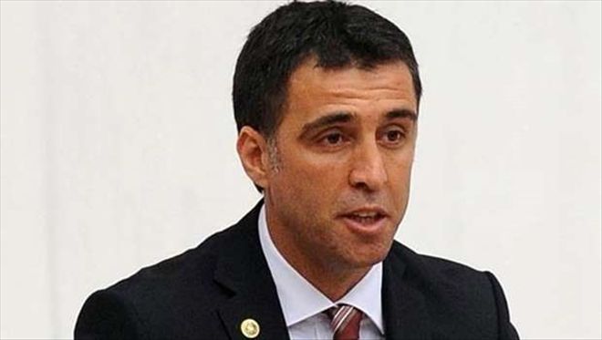 AK Parti´den istifasını ´basın imamı´ yazmış