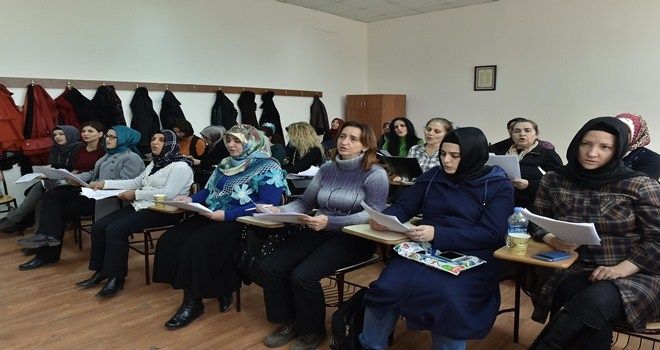 Haftanın altı günü Türk Sanat Müziği eğitimi