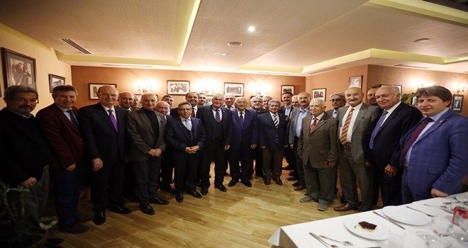 Yaşar, hemşerileriyle bir araya geldi