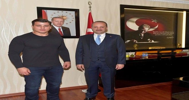 Olimpiyat şampiyonu milli sporcudan Akgül´e ziyaret