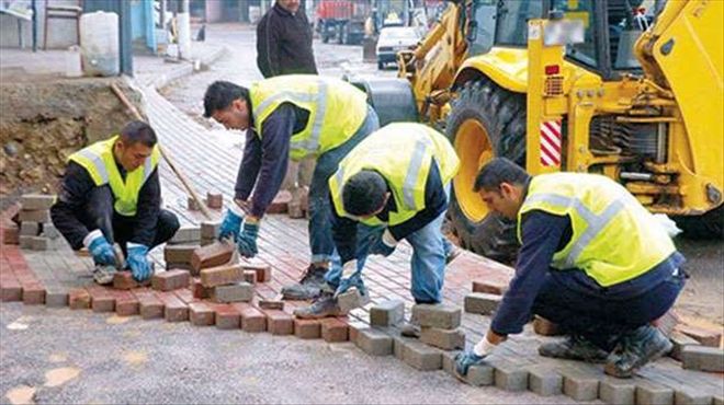 Taşeronlar sözleşmeli kadrolu işçi olacak