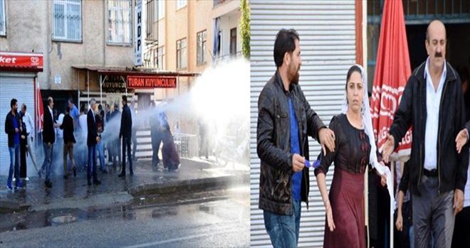 Antalya´da İzinsiz Gösteriye Polis Müdahalesi