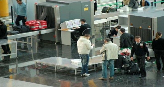 İstanbul´da para dolu iki esrarengiz bavul