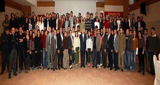 Başkan Yaşar, yurt öğrencileriyle yemekte buluştu
