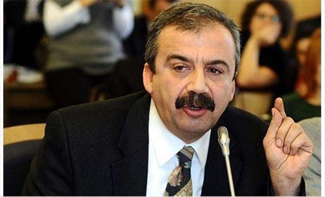 Sırrı Süreyya Önder´e ´terör örgütü üyeliği´ suçundan dava
