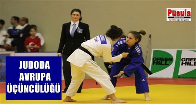 ETİMESGUTLU ÖZGE AVRUPA 3.´SÜ OLDU