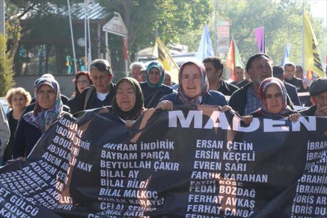 Madenci Yakınları Duruşma Öncesinde Yürüdü