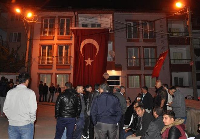 GATA´DA TEDAVİ GÖREN ÖZEL HAREKAT POLİSİ ŞEHİT OLDU