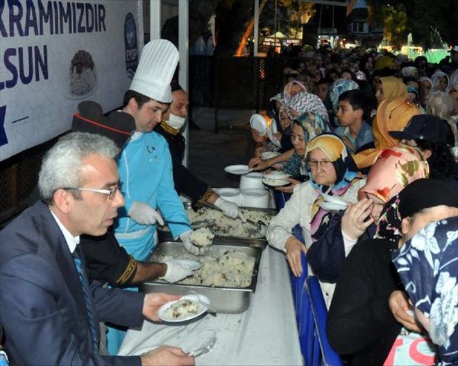 Vatandaşlar Regaip Kandili´nde Camilere Akın Etti