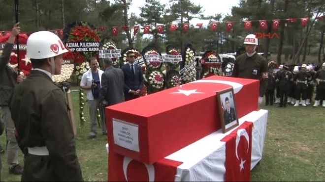 ADANA ŞEHİDİNİ UĞURLADI