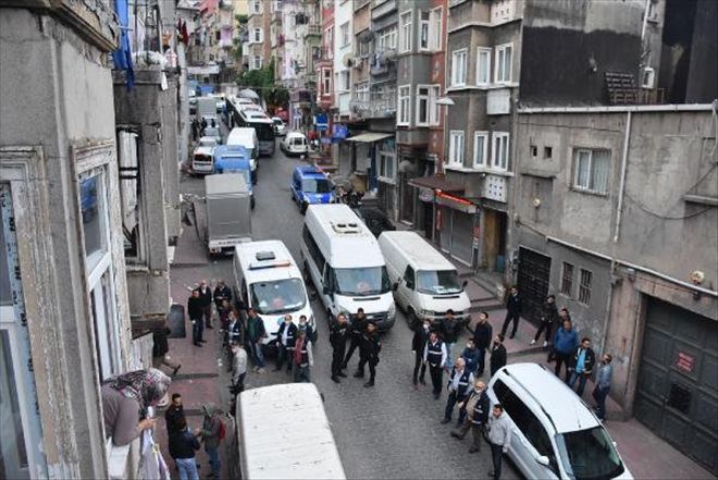 BEYOĞLU´NDA SURİYELİ OPERASYONU