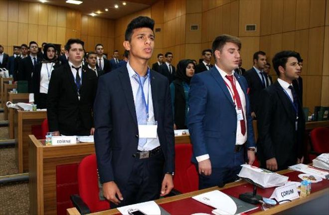 TÜRKİYE ÖĞRENCİ MECLİSİ, SİVAS´TA TOPLANDI