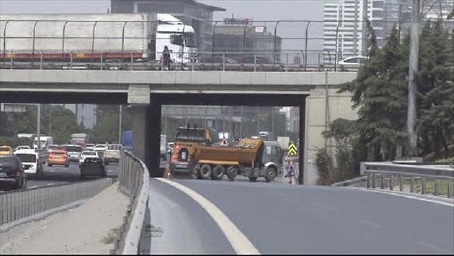 CUMHURBAŞKANI ERDOĞAN´IN KIZININ DÜĞÜNÜ NEDENİYLE YARIN KAPATILACAK YOLLAR