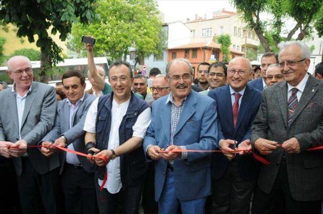 ESKİŞEHİR´DE DAKTİLO MÜZESİ AÇILDI