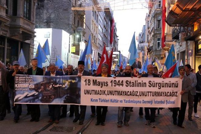KIRIM TATAR SÜRGÜNÜNÜN 72. YILINDA RUS BAŞKONSOLOSLUĞU´NA SİYAH ÇELENK...