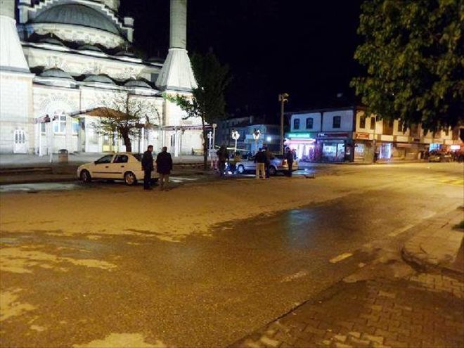 CAMİ ÖNÜNDEKİ ŞÜPHELİ ÇANTA KORKTUTTU