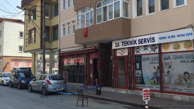 2 ÇOCUK ANNESİ, 2´NCİ KAT PENCERESİNDEN ÖLÜME ATLADI
