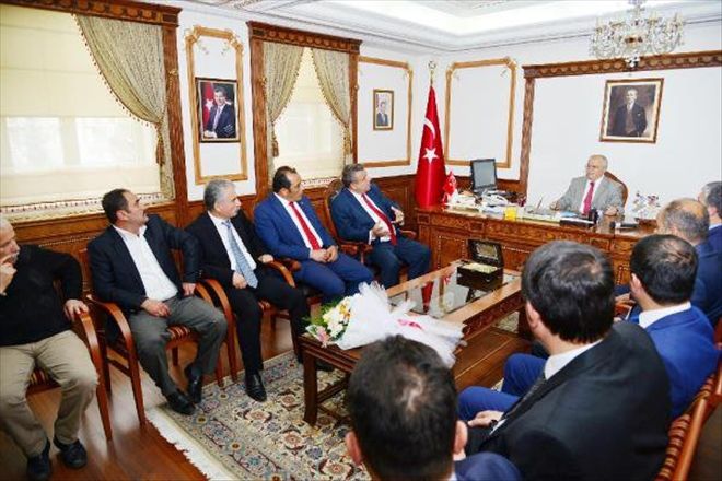 VALİ ŞENTÜRK´E  ESNAF ZİYARETİ