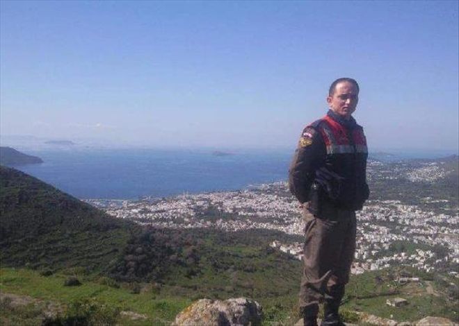 İZMİR´E ŞEHİT ATEŞİ DÜŞTÜ
