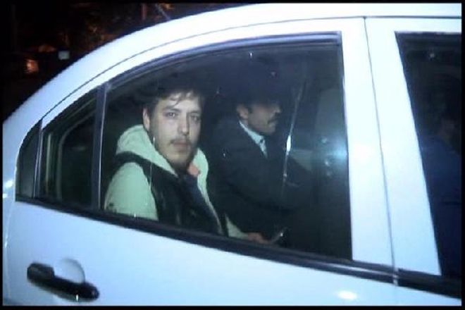 ABD´Lİ KIZ ÖĞRENCİYE TECAVÜZ ETTİĞİ ÖNE SÜRÜLEN ZANLILARDAN 1´İ TUTUKLANDI
