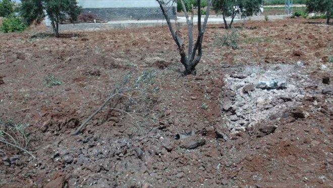SURİYE´DEN ATILAN 3 ROKET, KİLİS´TE BOŞ ARAZİYE DÜŞTÜ