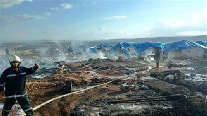 REJİM UÇAKLARI SARMADA KASABASINI VURDU: 60 ÖLÜ