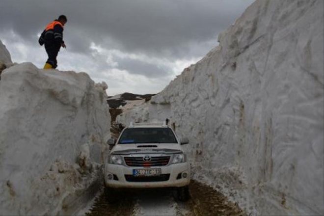 3.500 Metre Rakım ve 3 Metre Karda Su Hattı Arızası Giderildi