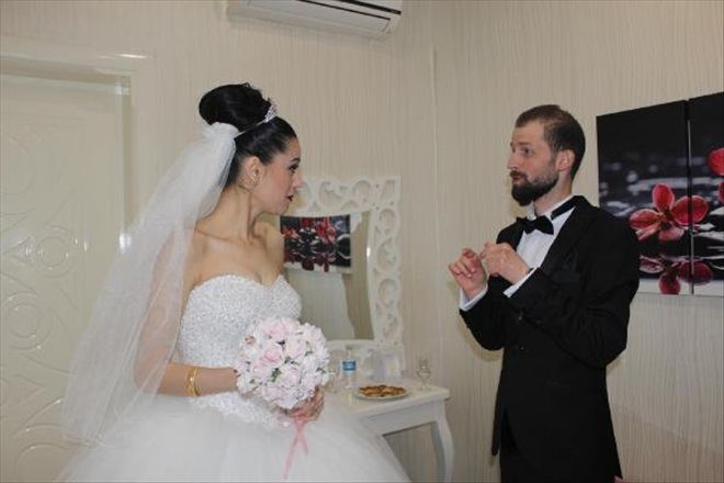 İŞARET DİLİYLE ´EVET´ DEDİLER