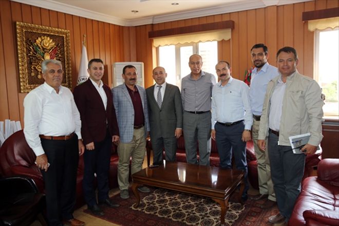 DEMİREL NİĞDELİLERİ KABUL ETTİ