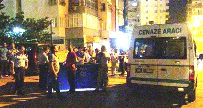 LİSE ÖĞRENCİSİ GENÇ, 11´İNCİ KATTAN ATLAYARAK İNTİHAR ETTİ
