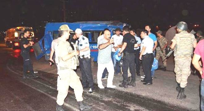 SİVEREK´TE KAZA: 5´İ ASKER, 12 YARALI