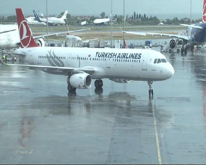 CB BULUTLARI HAVA TRAFİĞİNİ ETKİLEDİ