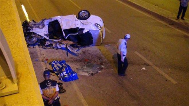 ADANA´DA TRAFİK KAZASI: 2 ÖLÜ