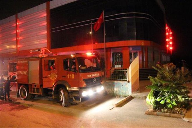 CEMAATE YAKINLIĞIYLA BİLİNEN OKULU YAKMAYA ÇALIŞTI